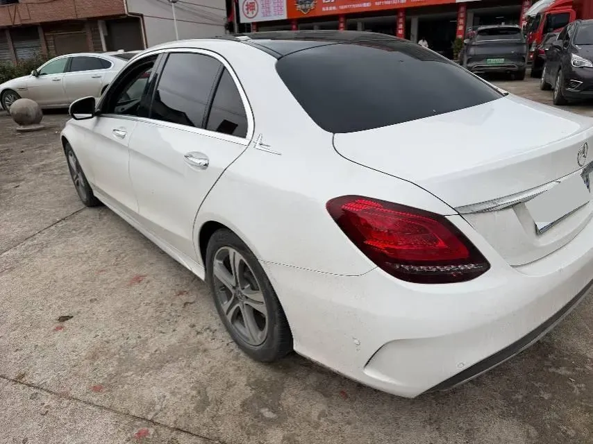 2021 Mercedes-Benz C Class 1.5T 184HP L4 9AT,autocango,china used car exporter,china ev exporter,chinese used car exporter,chinese used ev exporter