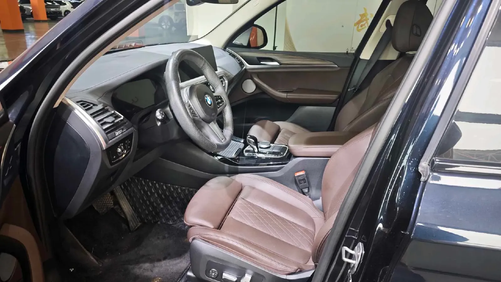 2022 BMW X3 2.0T 252HP L4 8AT,autocango,china used car exporter,china ev exporter,chinese used car exporter,chinese used ev exporter