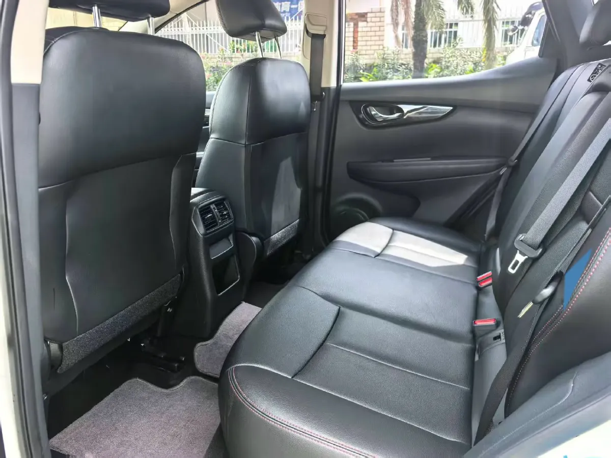 2021 Nissan Qashqai 2.0L 151HP L4 CVT,autocango,china used car exporter,china ev exporter,chinese used car exporter,chinese used ev exporter
