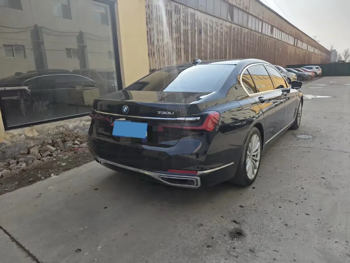 2021 BMW 7 Series 2.0T 265HP L4 8AT,autocango,china used car exporter,china ev exporter,chinese used car exporter,chinese used ev exporter