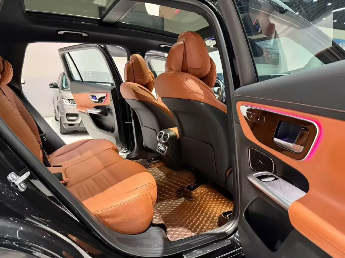 2023 Mercedes-Benz GLC Class 2.0T 204HP L4 9AT,autocango,china used car exporter,china ev exporter,chinese used car exporter,chinese used ev exporter