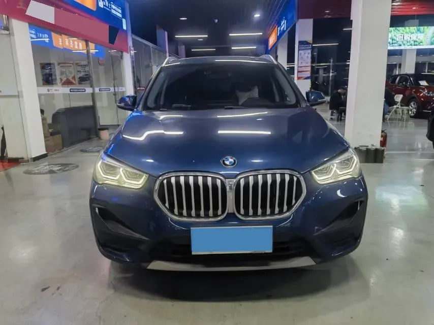 2022 BMW X1 2.0T 192HP L4 7DCT,autocango,china used car exporter,china ev exporter,chinese used car exporter,chinese used ev exporter