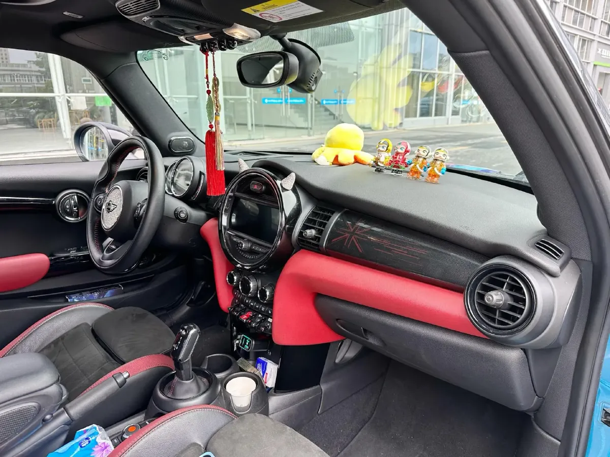 2019 MINI MINI 2.0T 192HP L4 7DCT,autocango,china used car exporter,china ev exporter,chinese used car exporter,chinese used ev exporter