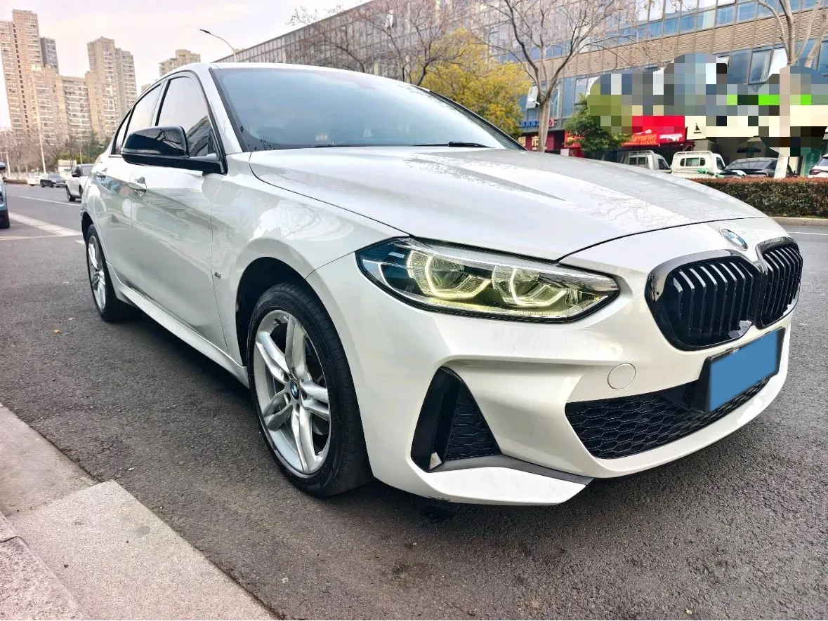 2022 BMW 1 Series 1.5T 140HP L3 7DCT,autocango,china used car exporter,china ev exporter,chinese used car exporter,chinese used ev exporter