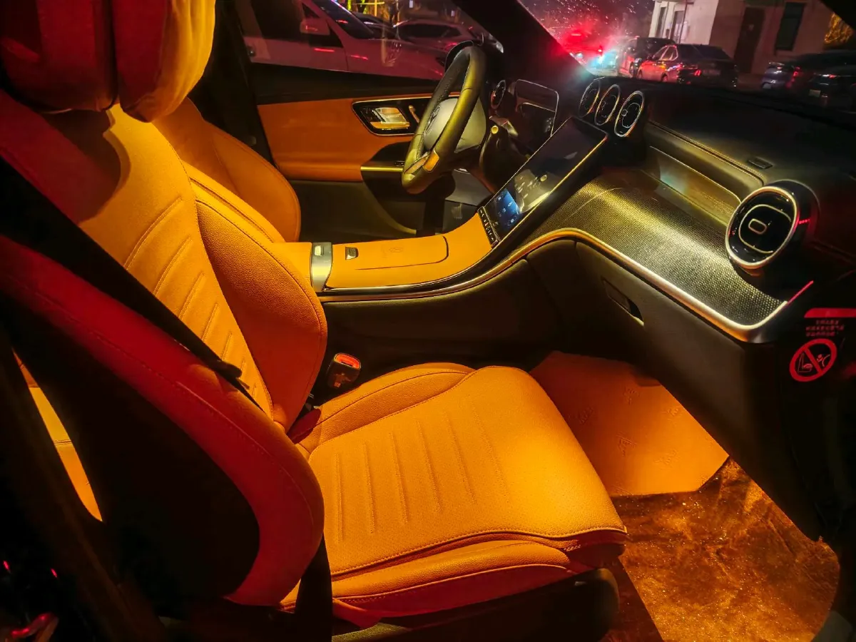 2025 Mercedes-Benz GLC Class 2.0T 204HP L4 9AT,autocango,china used car exporter,china ev exporter,chinese used car exporter,chinese used ev exporter