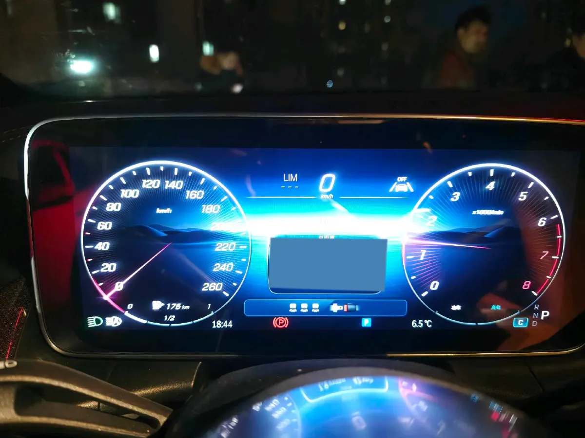 2025 Mercedes-Benz GLC Class 2.0T 204HP L4 9AT,autocango,china used car exporter,china ev exporter,chinese used car exporter,chinese used ev exporter