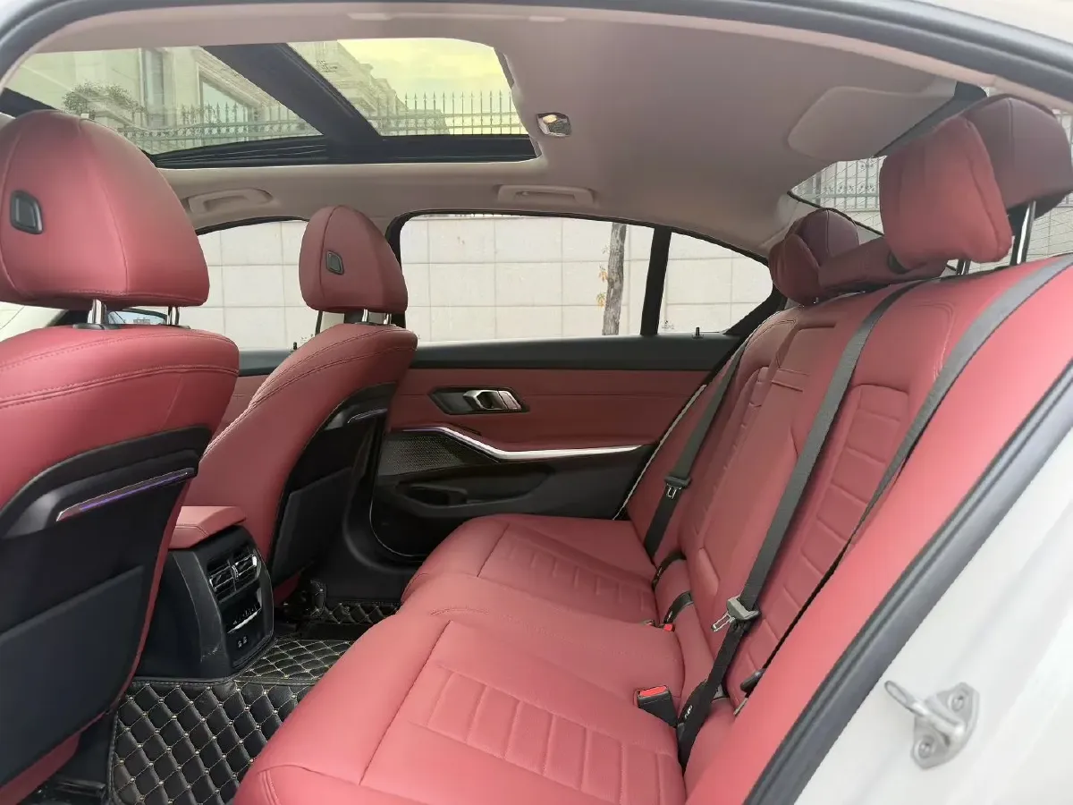 2021 BMW 3 Series 2.0T 184HP L4 8AT,autocango,china used car exporter,china ev exporter,chinese used car exporter,chinese used ev exporter