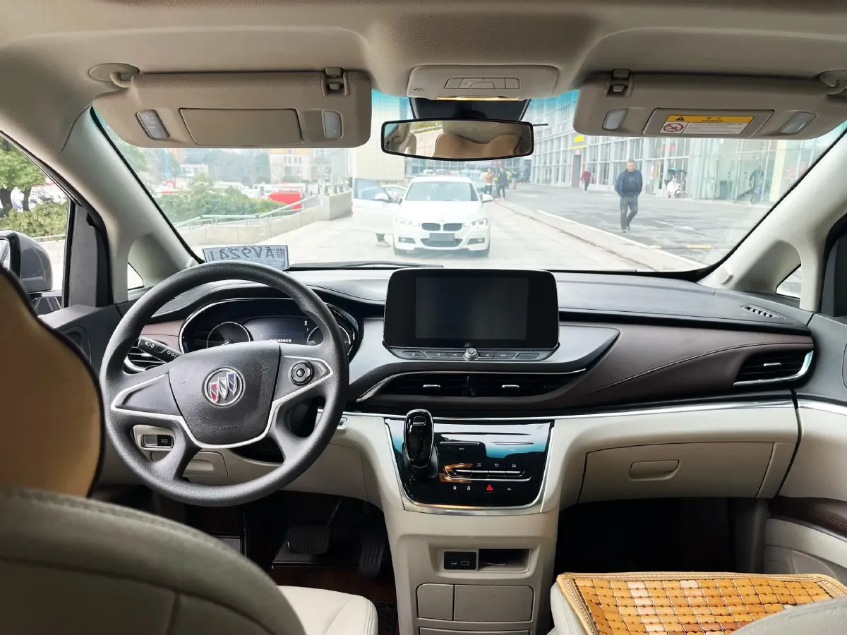 2022 Buick GL8 2.0T 237HP L4 9AT,autocango,china used car exporter,china ev exporter,chinese used car exporter,chinese used ev exporter