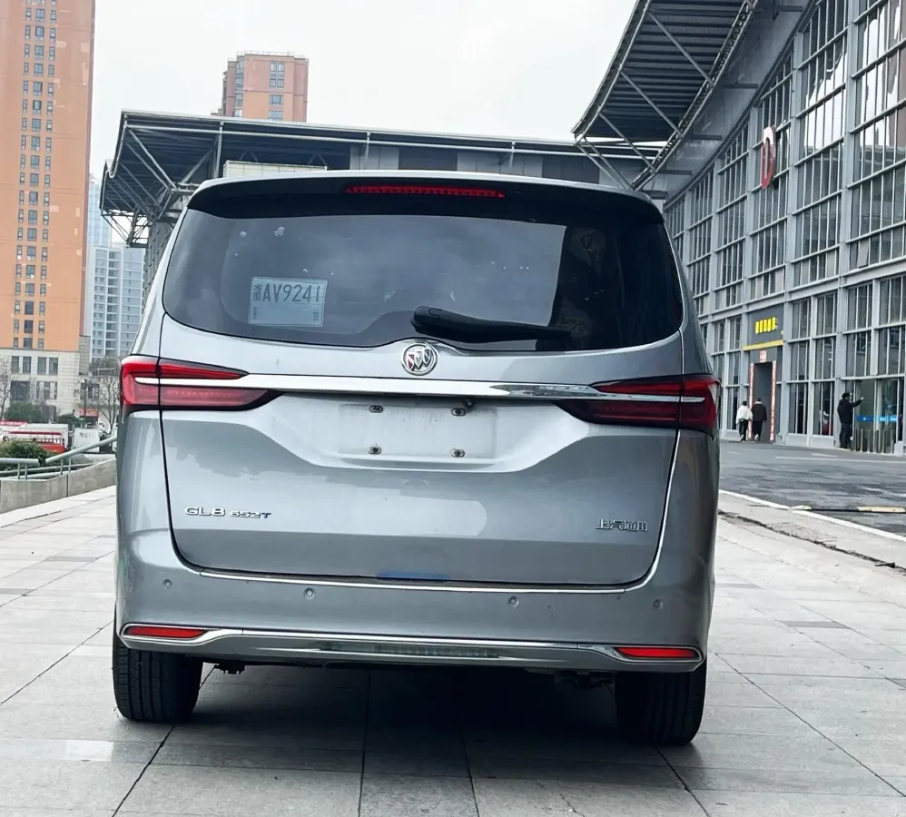 2022 Buick GL8 2.0T 237HP L4 9AT,autocango,china used car exporter,china ev exporter,chinese used car exporter,chinese used ev exporter