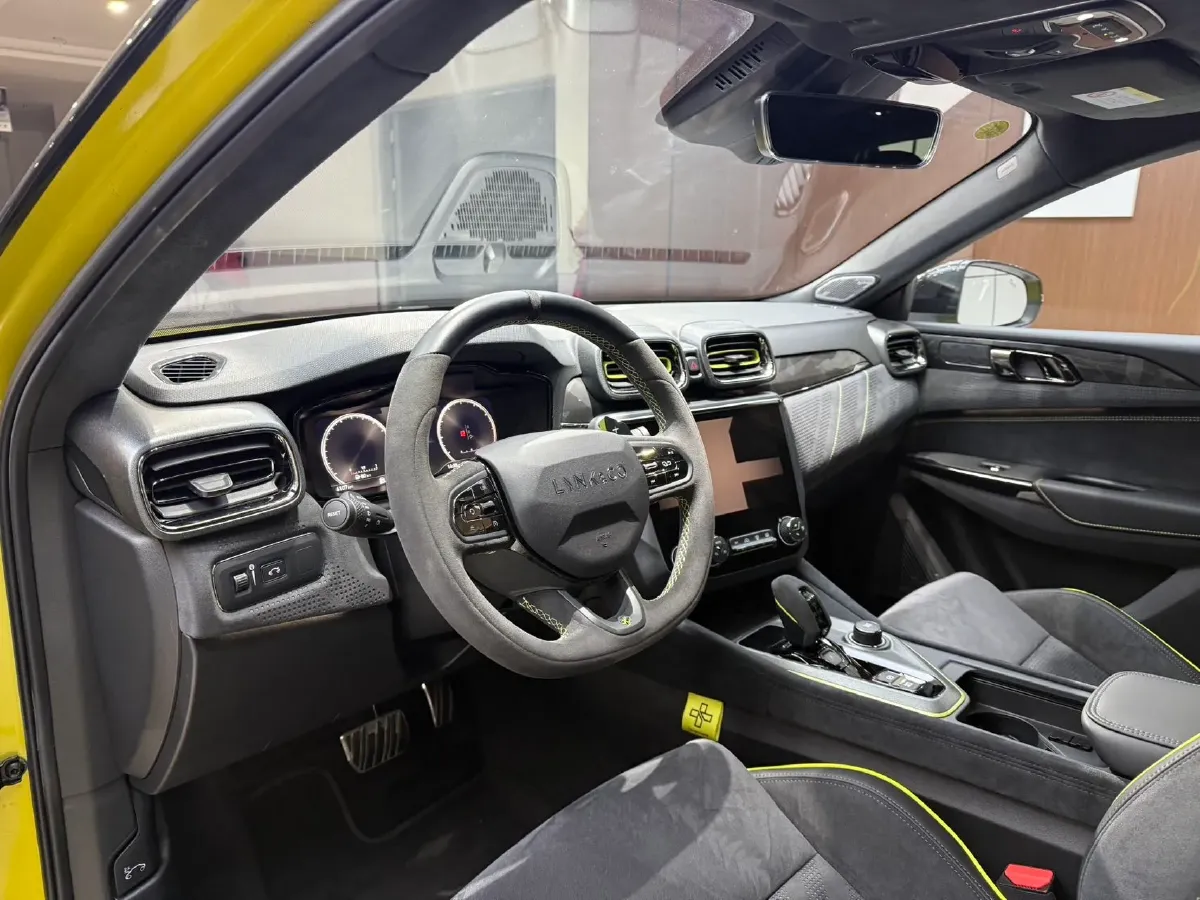 2022 LYNK&CO 03 2.0T 254HP L4 8AT,autocango,china used car exporter,china ev exporter,chinese used car exporter,chinese used ev exporter