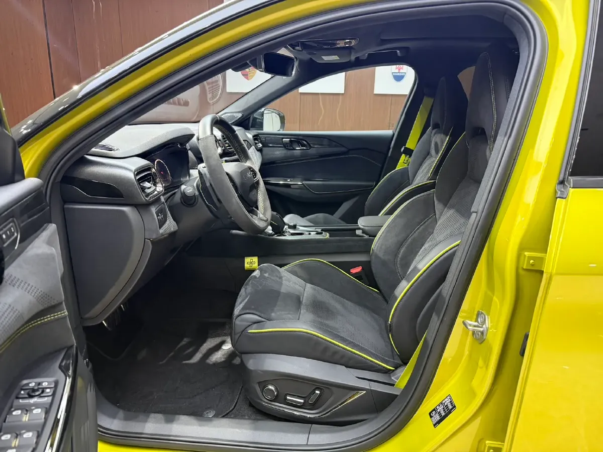 2022 LYNK&CO 03 2.0T 254HP L4 8AT,autocango,china used car exporter,china ev exporter,chinese used car exporter,chinese used ev exporter