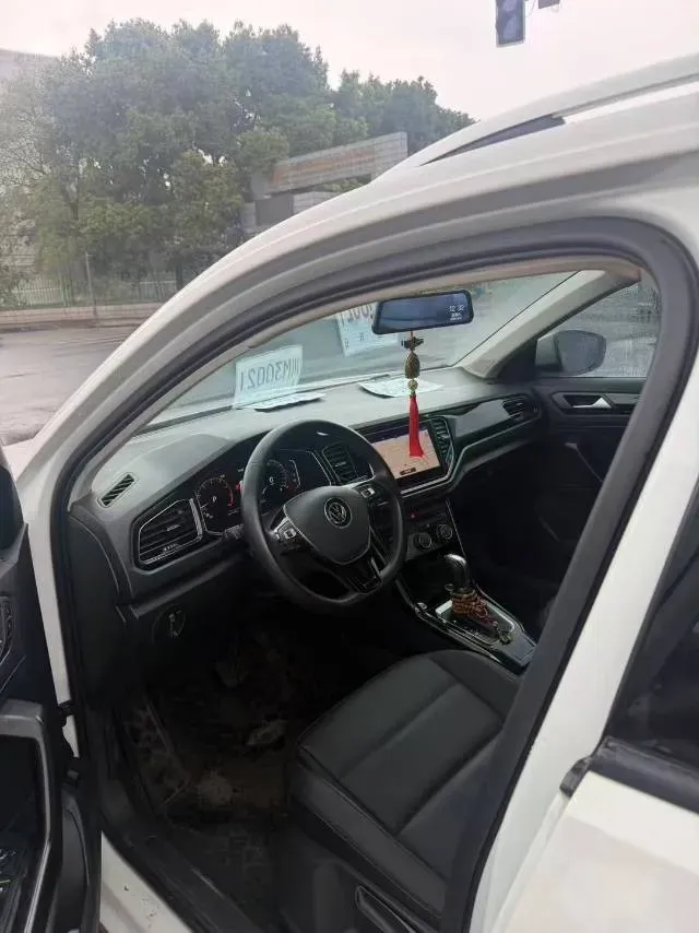 2021 Volkswagen T-Roc 1.4T 150HP L4 7DCT,autocango,china used car exporter,china ev exporter,chinese used car exporter,chinese used ev exporter