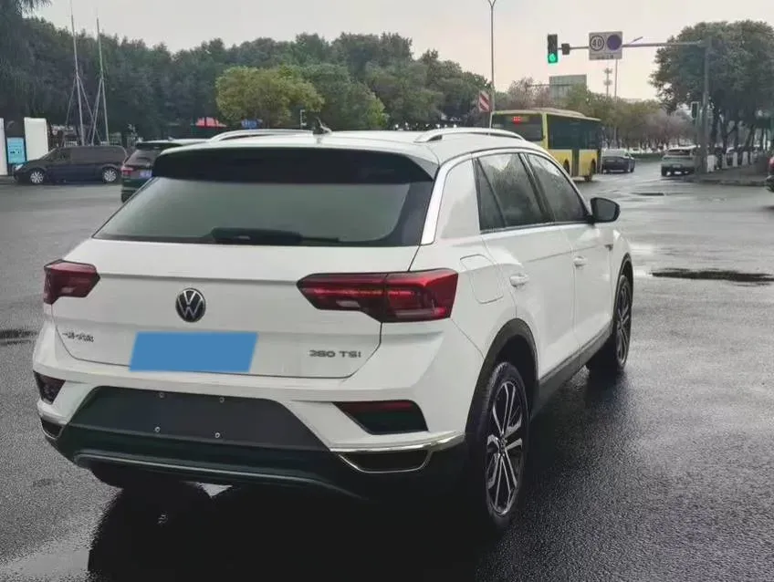 2021 Volkswagen T-Roc 1.4T 150HP L4 7DCT,autocango,china used car exporter,china ev exporter,chinese used car exporter,chinese used ev exporter