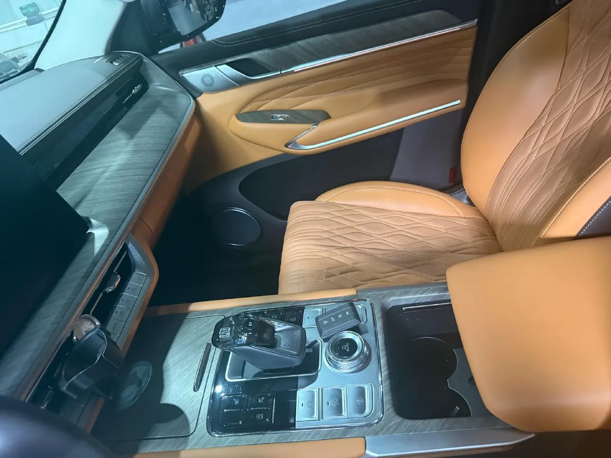 2022 Tank 500 3.0T 360HP V6 9AT,autocango,china used car exporter,china ev exporter,chinese used car exporter,chinese used ev exporter