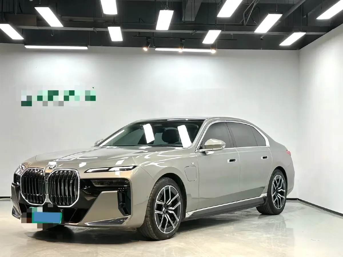 2023 BMW i7 BEV 101.7KWH,autocango,china used car exporter,china ev exporter,chinese used car exporter,chinese used ev exporter
