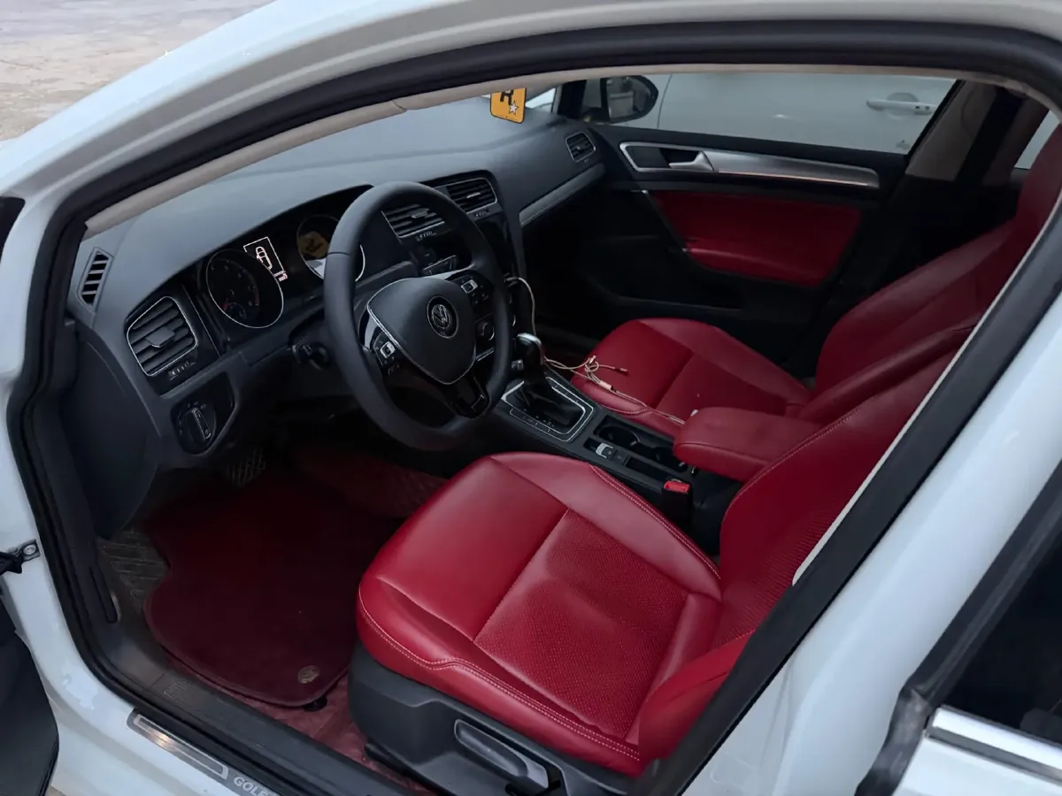 2019 Volkswagen Golf 1.2T 116HP L4 7DCT,autocango,china used car exporter,china ev exporter,chinese used car exporter,chinese used ev exporter