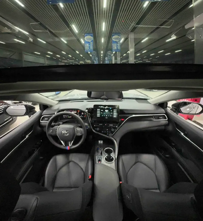 2023 Toyota Camry 2.5L 178HP L4 E-CVT Hybrid,autocango,china used car exporter,china ev exporter,chinese used car exporter,chinese used ev exporter