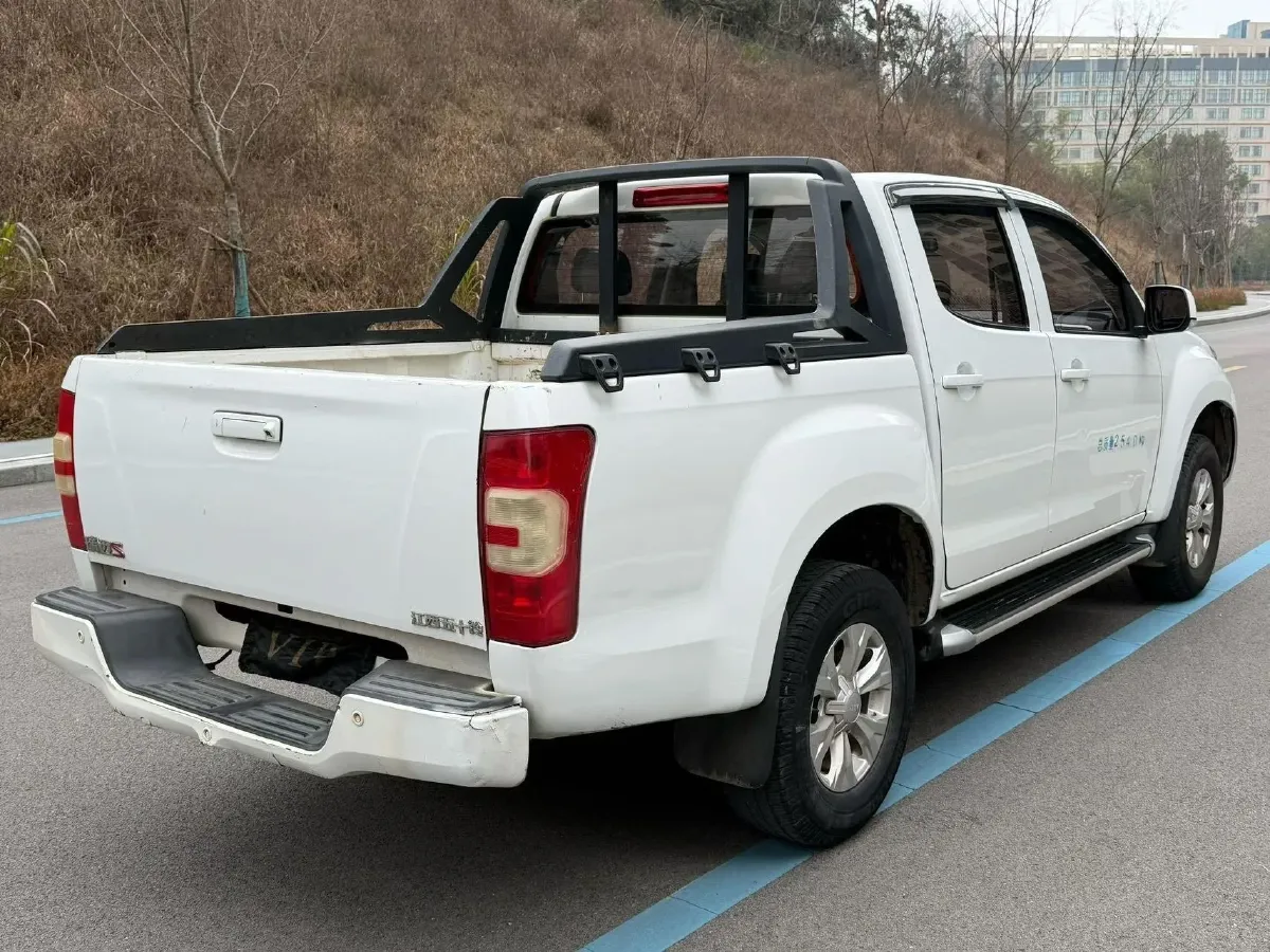 2018 Isuzu Jim 2.0T 204HP L4 5MT,autocango,china used car exporter,china ev exporter,chinese used car exporter,chinese used ev exporter