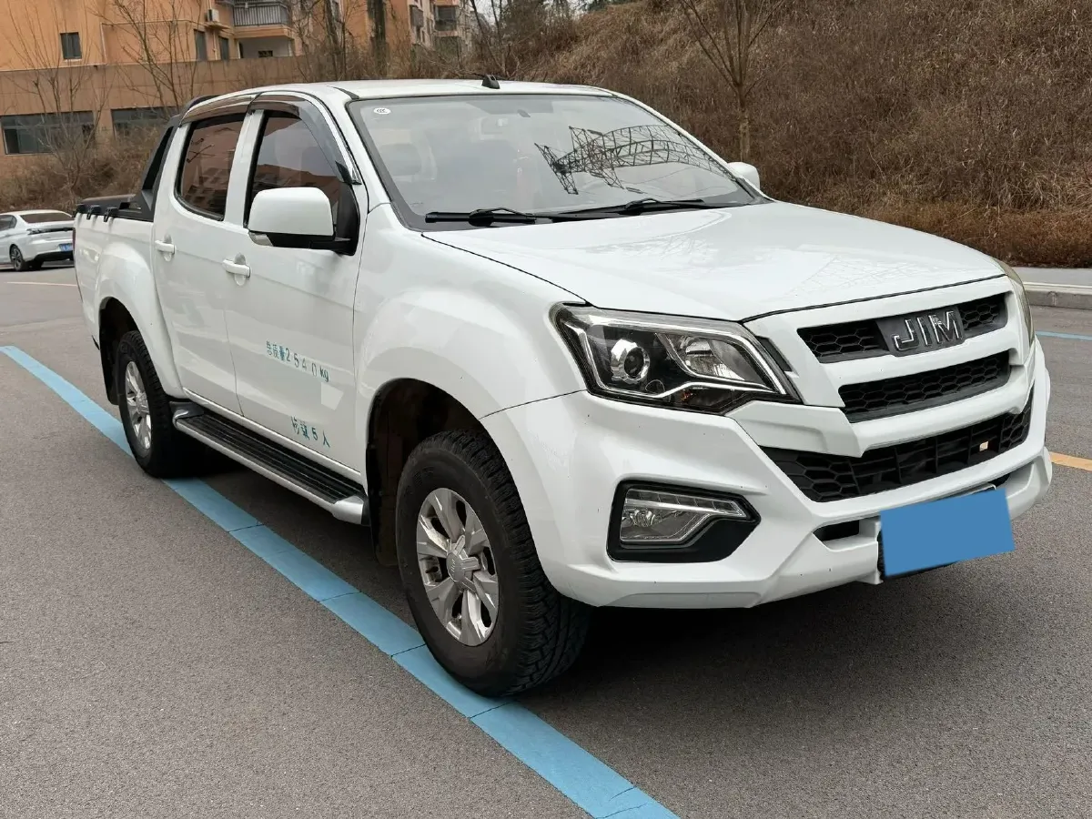 2018 Isuzu Jim 2.0T 204HP L4 5MT,autocango,china used car exporter,china ev exporter,chinese used car exporter,chinese used ev exporter