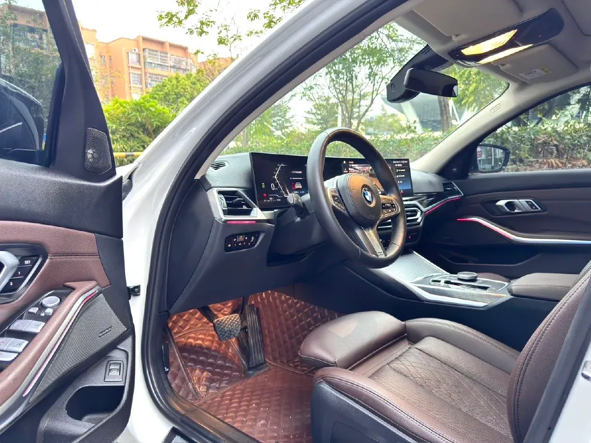 2023 BMW 3 Series 2.0T 184HP L4 8AT,autocango,china used car exporter,china ev exporter,chinese used car exporter,chinese used ev exporter