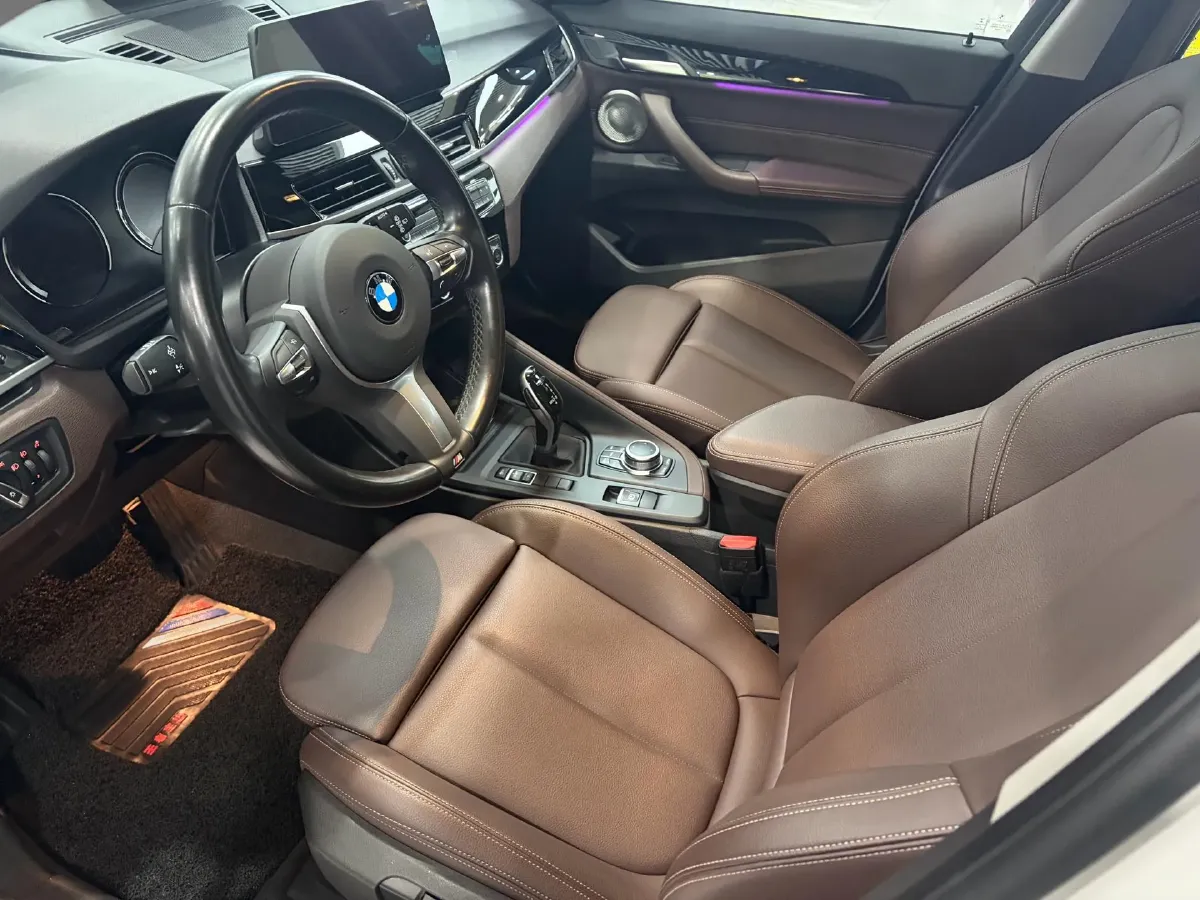2022 BMW X1 2.0T 192HP L4 7DCT,autocango,china used car exporter,china ev exporter,chinese used car exporter,chinese used ev exporter