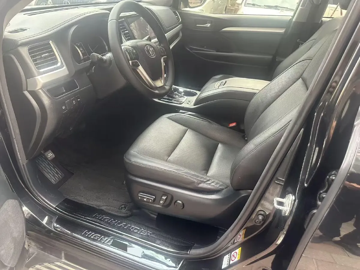 2019 Mazda CX-8 2.5L 192HP L4 6AT,autocango,china used car exporter,china ev exporter,chinese used car exporter,chinese used ev exporter