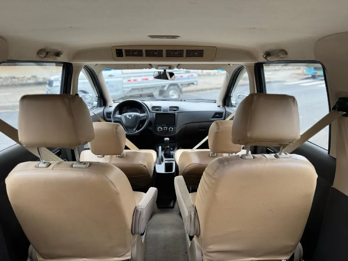 2016 WuLing HongGuang 1.5L 112HP L4 5MT,autocango,china used car exporter,china ev exporter,chinese used car exporter,chinese used ev exporter