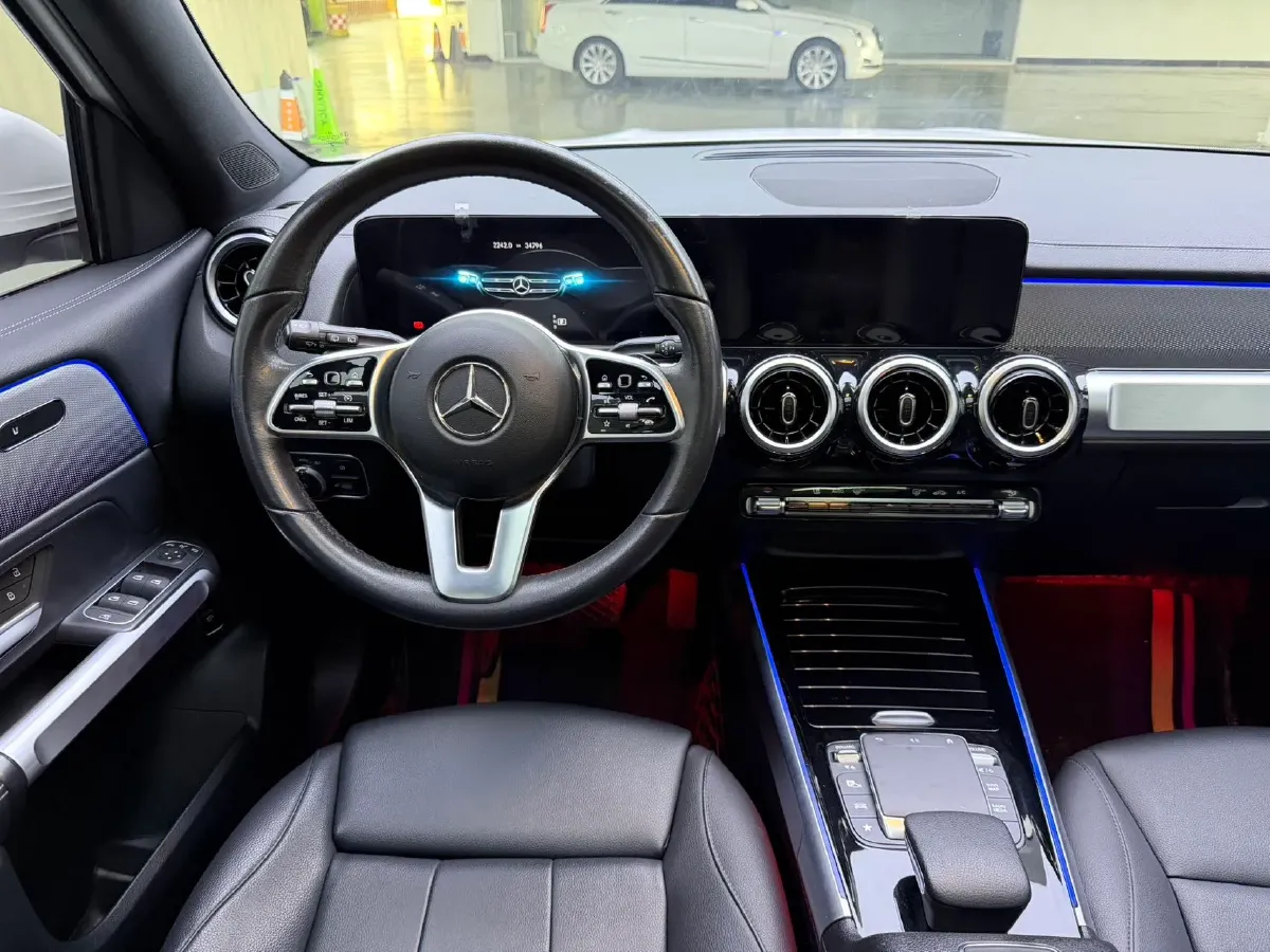 2023 Mercedes-Benz GLB Class 1.3T 163HP L4 7DCT,autocango,china used car exporter,china ev exporter,chinese used car exporter,chinese used ev exporter