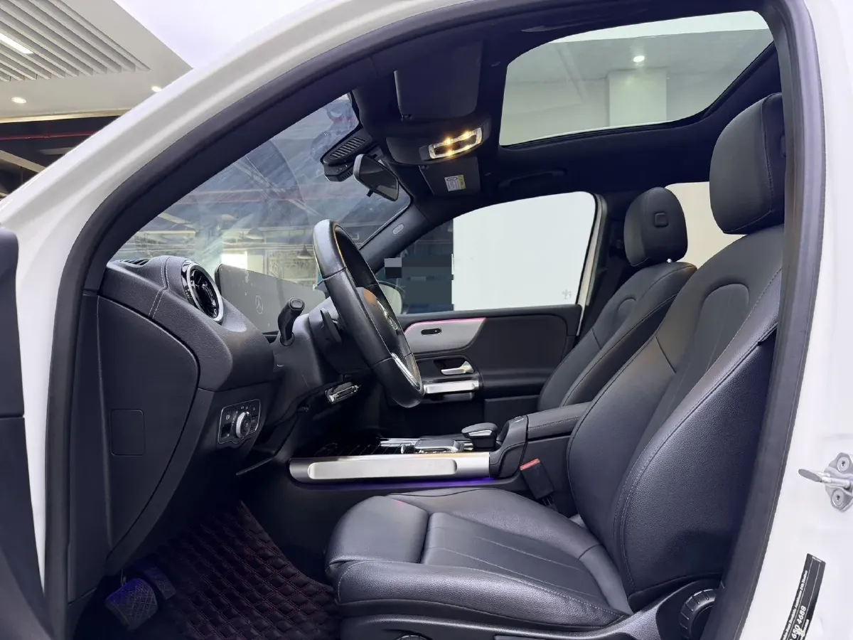 2023 Mercedes-Benz GLB Class 1.3T 163HP L4 7DCT,autocango,china used car exporter,china ev exporter,chinese used car exporter,chinese used ev exporter