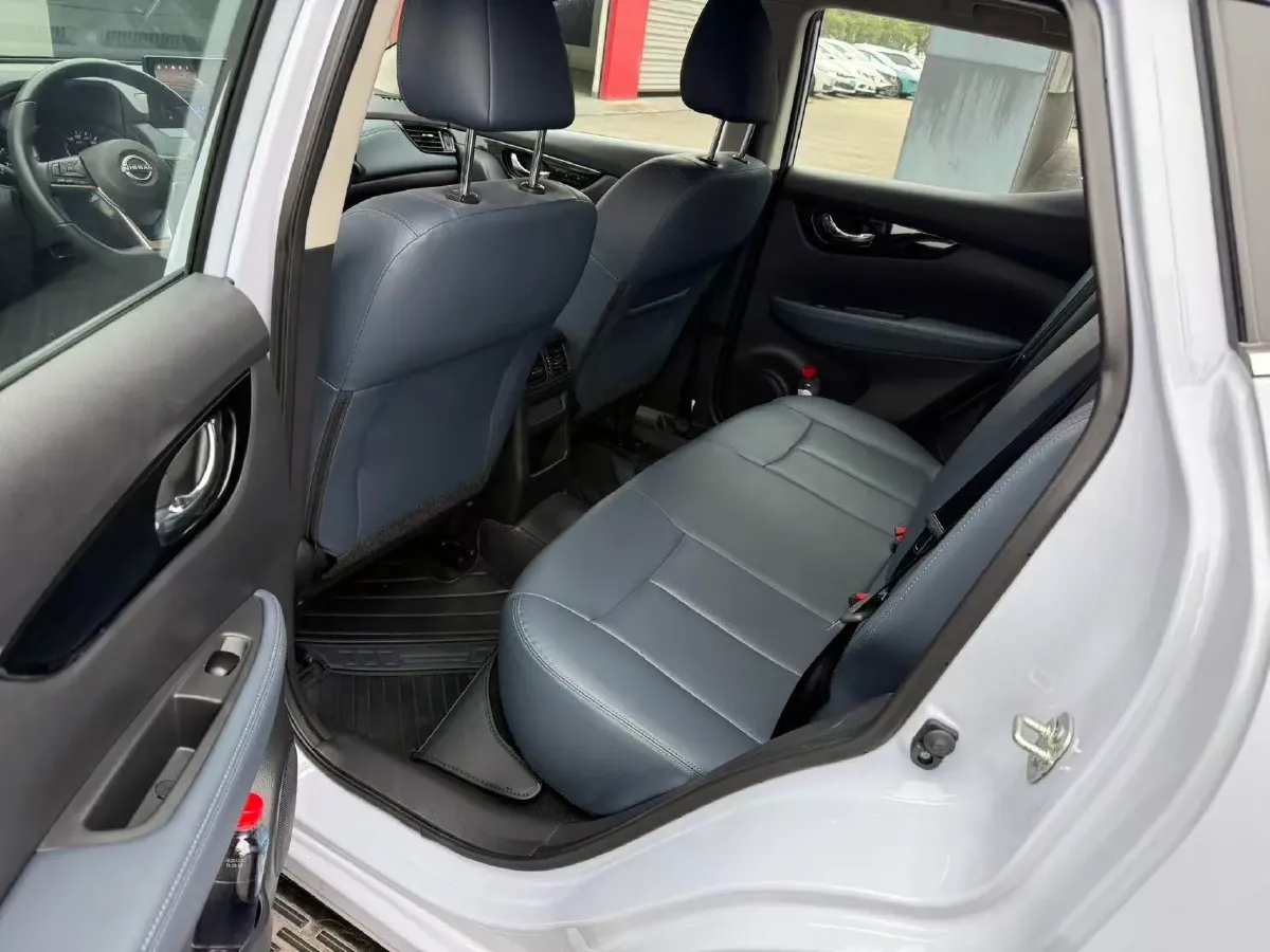 2025 Nissan Qashqai 2.0L 151HP L4 CVT,autocango,china used car exporter,china ev exporter,chinese used car exporter,chinese used ev exporter