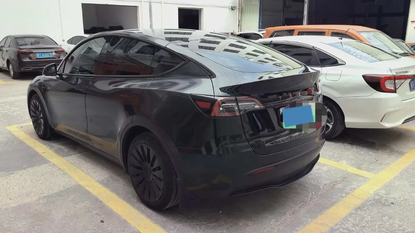 2022 Tesla Model Y BEV 60KWH,autocango,china used car exporter,china ev exporter,chinese used car exporter,chinese used ev exporter