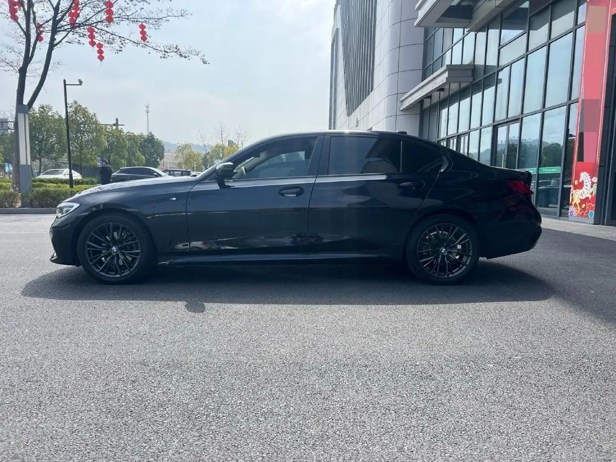 2022 BMW 3 Series 2.0T 184HP L4 8AT,autocango,china used car exporter,china ev exporter,chinese used car exporter,chinese used ev exporter