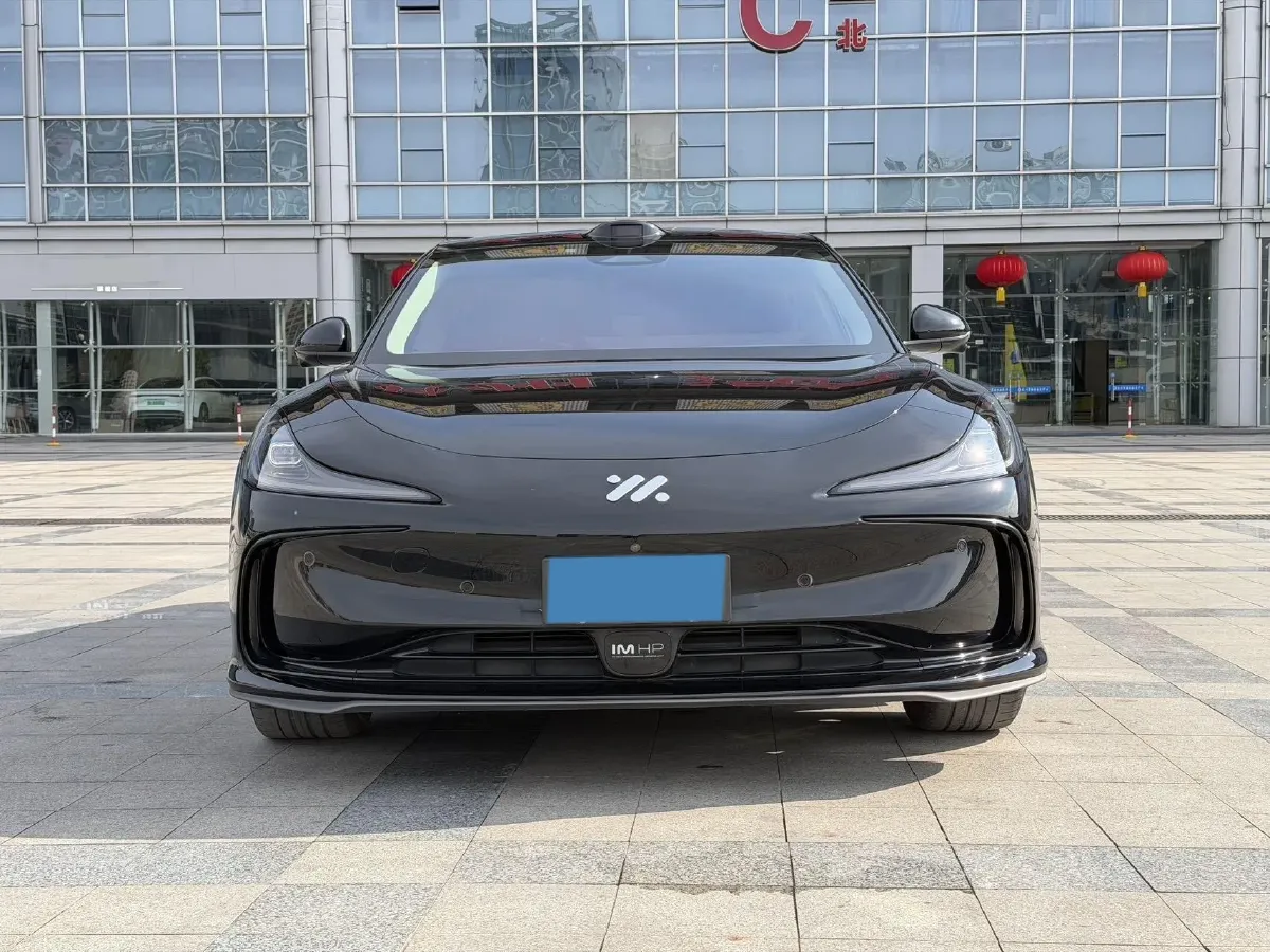 2024 IM L6 BEV 83KWH,autocango,china used car exporter,china ev exporter,chinese used car exporter,chinese used ev exporter