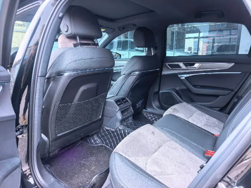 2023 Audi A6L 2.0T 190HP L4 7DCT,autocango,china used car exporter,china ev exporter,chinese used car exporter,chinese used ev exporter