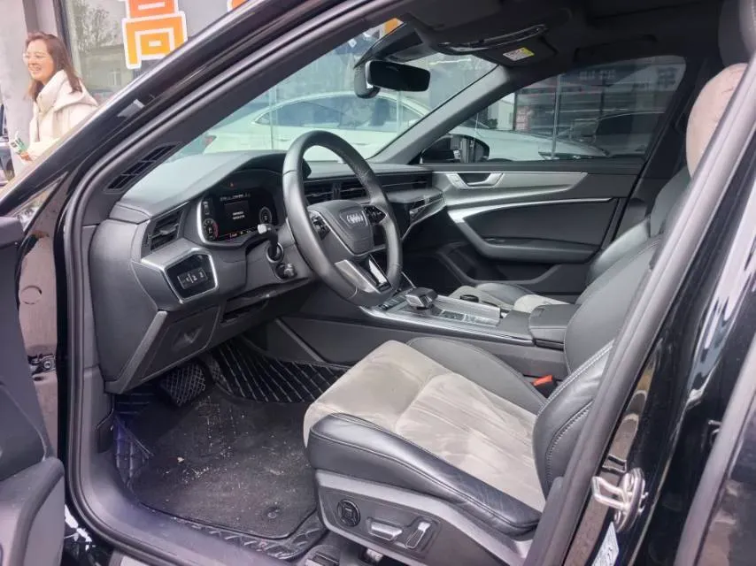 2023 Audi A6L 2.0T 190HP L4 7DCT,autocango,china used car exporter,china ev exporter,chinese used car exporter,chinese used ev exporter