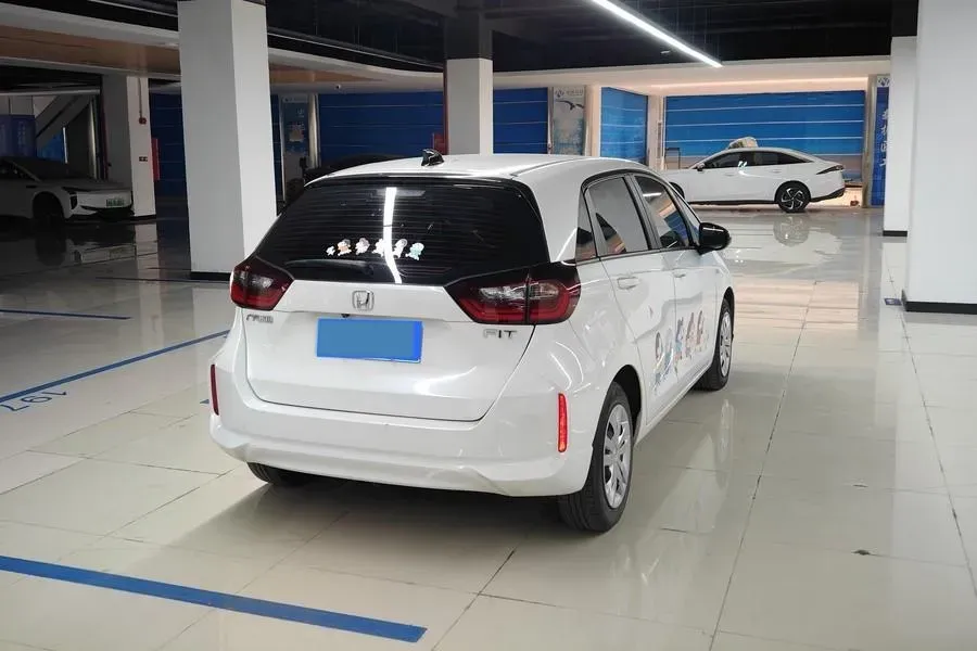2023 Honda Fit 1.5L 124HP L4 CVT,autocango,china used car exporter,china ev exporter,chinese used car exporter,chinese used ev exporter