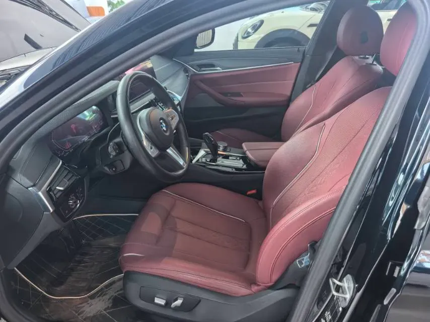 2023 BMW 5 Series 2.0T 245HP L4 8AT,autocango,china used car exporter,china ev exporter,chinese used car exporter,chinese used ev exporter