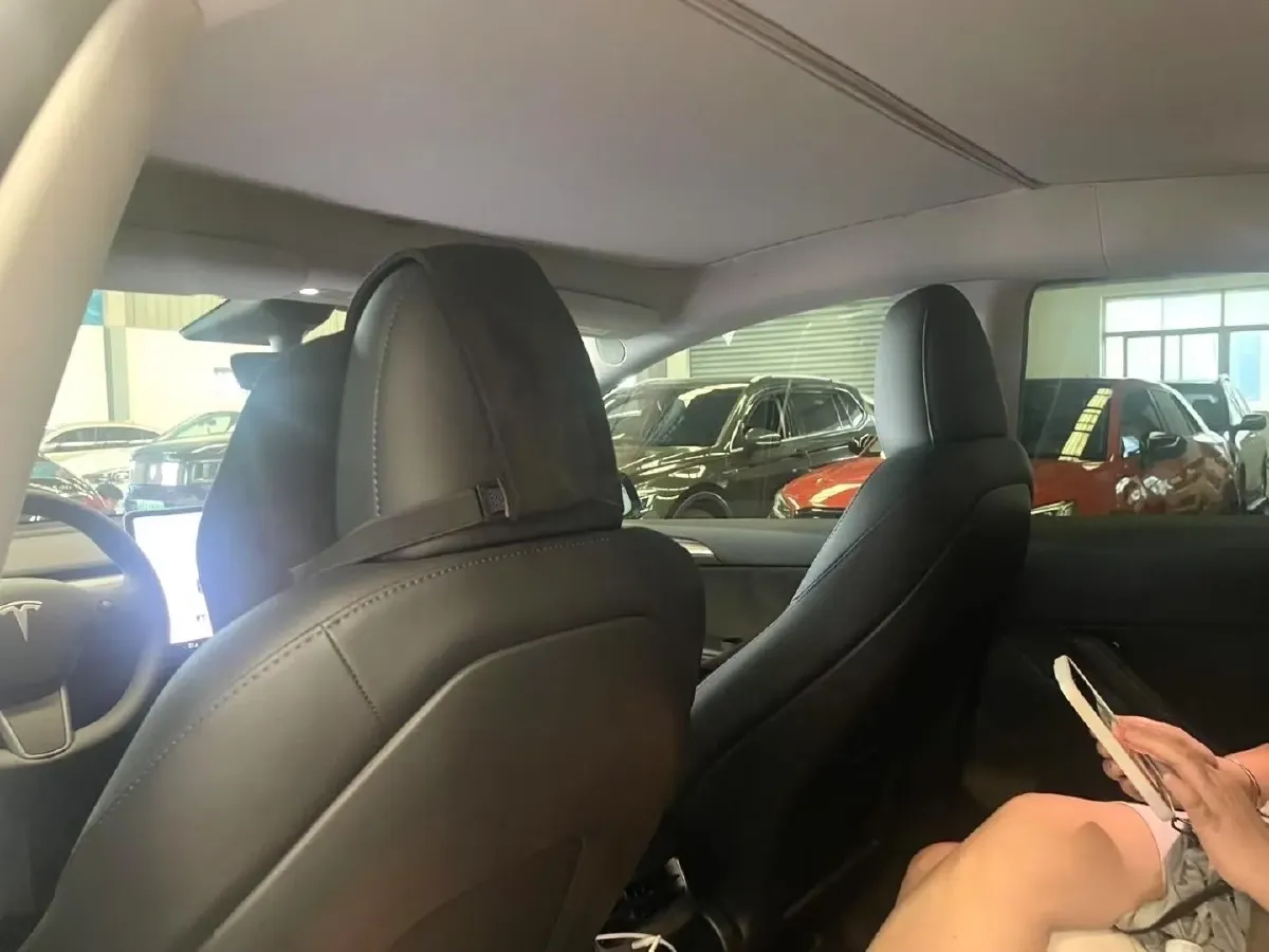 2022 Tesla Model Y BEV 60KWH,autocango,china used car exporter,china ev exporter,chinese used car exporter,chinese used ev exporter