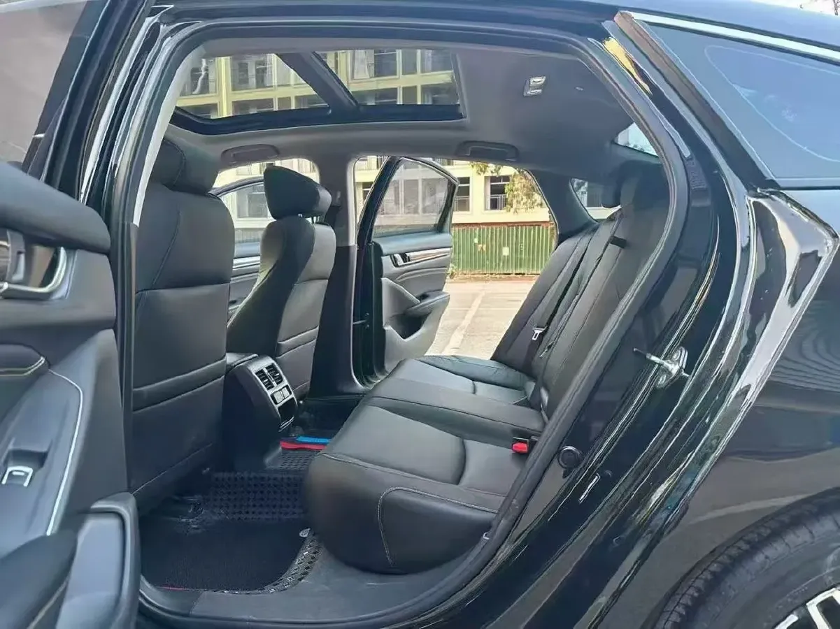 2022 Honda Accord 1.5T 194HP L4 CVT,autocango,china used car exporter,china ev exporter,chinese used car exporter,chinese used ev exporter