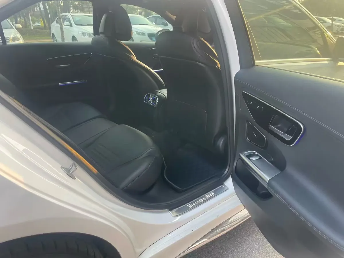 2022 Mercedes-Benz C Class 1.5T 204HP L4 9AT,autocango,china used car exporter,china ev exporter,chinese used car exporter,chinese used ev exporter