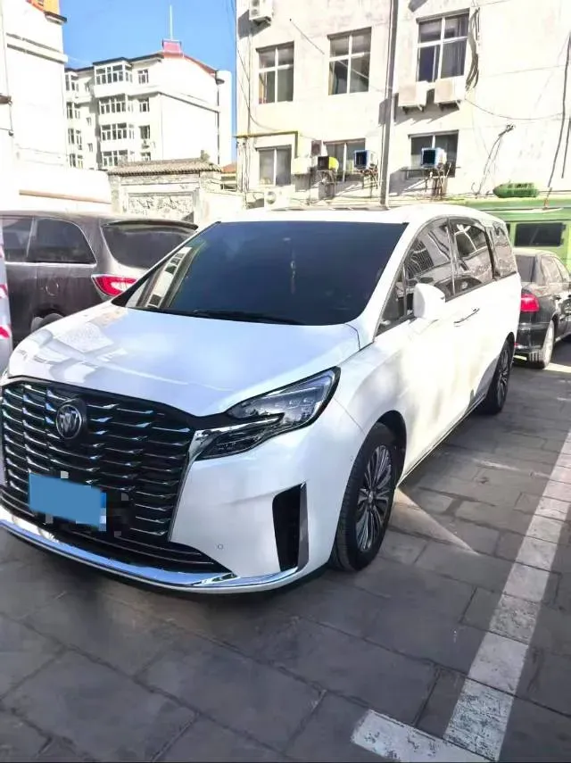 2022 Buick GL8 2.0T 237HP L4 9AT,autocango,china used car exporter,china ev exporter,chinese used car exporter,chinese used ev exporter