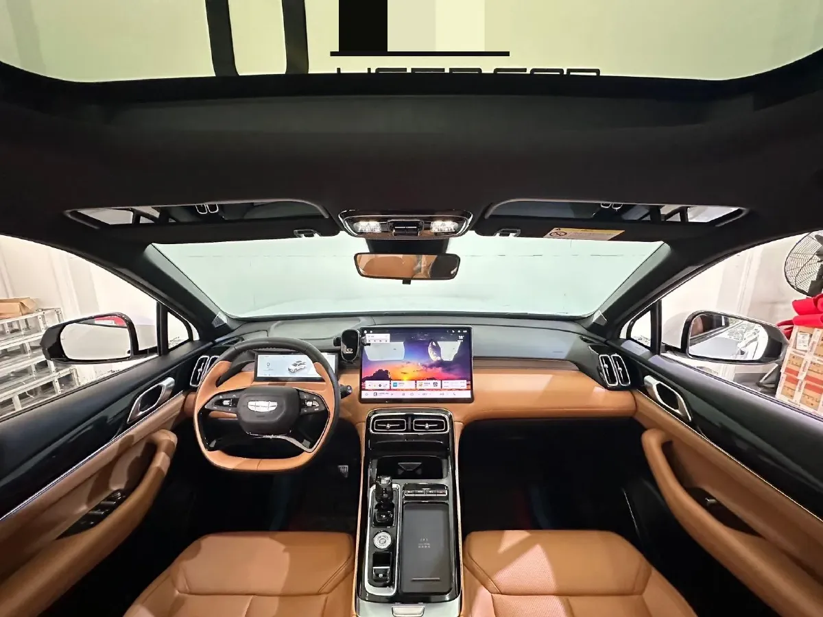 2025 Geely StarRay 1.5T 181HP L4 7DCT,autocango,china used car exporter,china ev exporter,chinese used car exporter,chinese used ev exporter