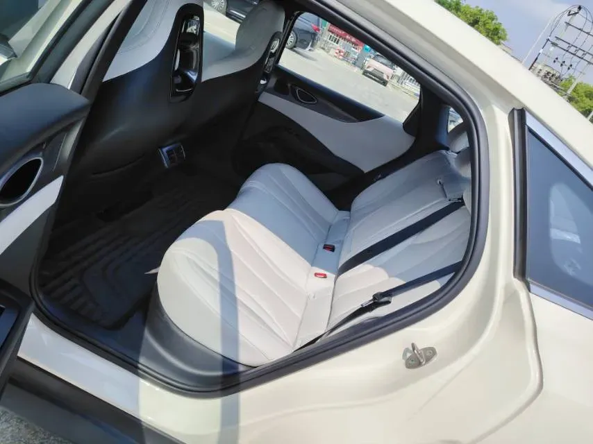 2025 BYD Seal06 BEV,autocango,china used car exporter,china ev exporter,chinese used car exporter,chinese used ev exporter