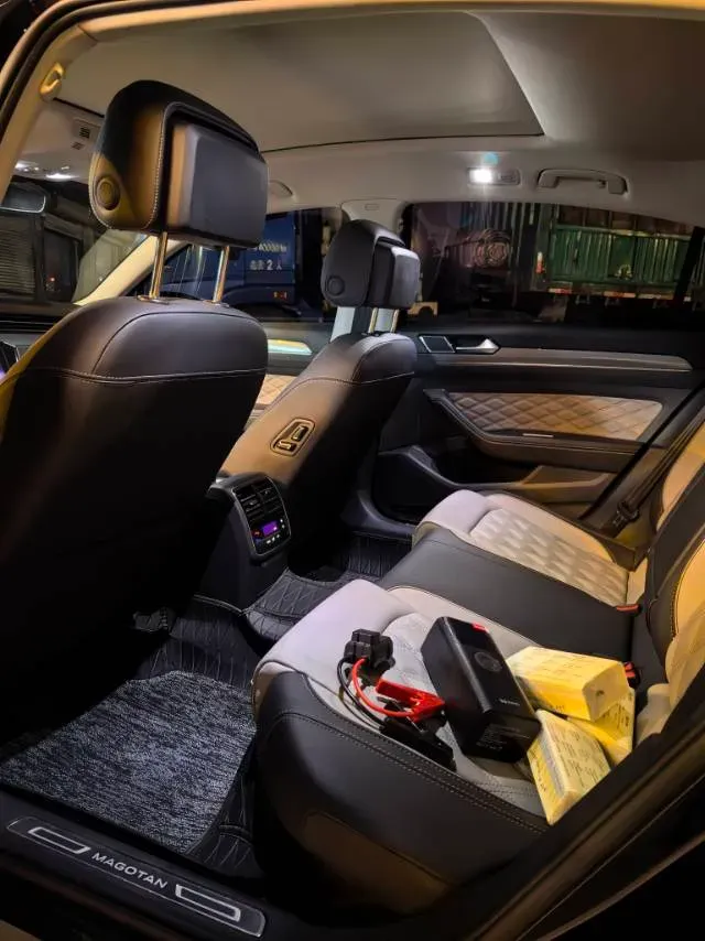 2023 Volkswagen Magotan 2.0T 186HP L4 7DCT,autocango,china used car exporter,china ev exporter,chinese used car exporter,chinese used ev exporter