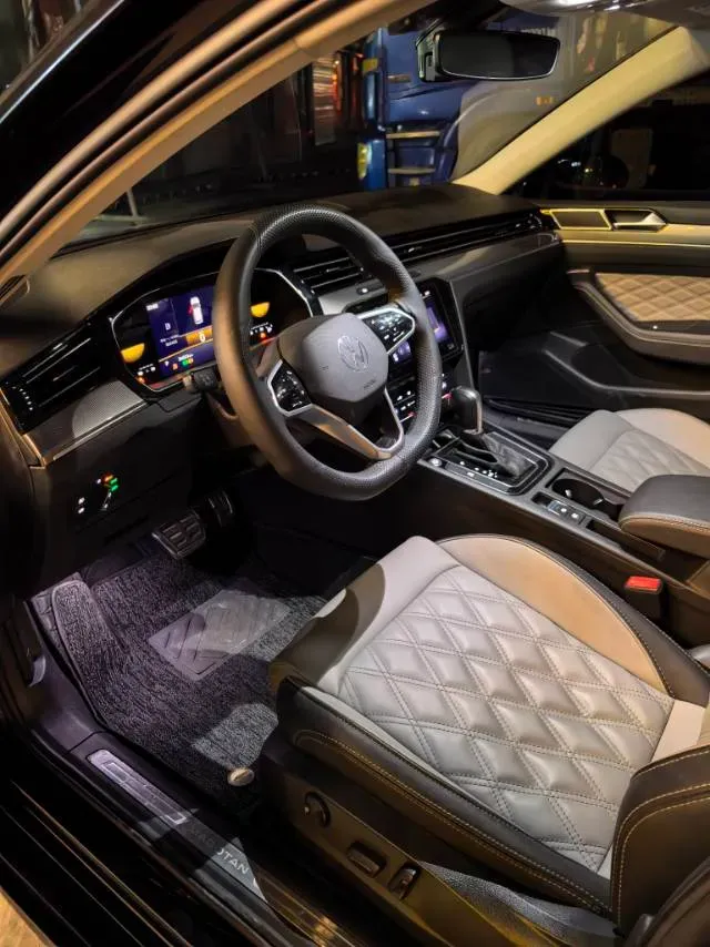 2023 Volkswagen Magotan 2.0T 186HP L4 7DCT,autocango,china used car exporter,china ev exporter,chinese used car exporter,chinese used ev exporter