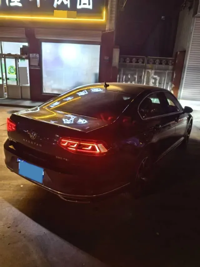 2023 Volkswagen Magotan 2.0T 186HP L4 7DCT,autocango,china used car exporter,china ev exporter,chinese used car exporter,chinese used ev exporter