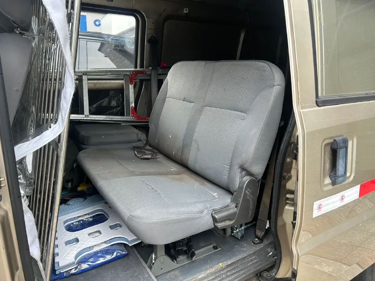 2012 WuLing RongGuang 1.5L 107HP L4 5MT,autocango,china used car exporter,china ev exporter,chinese used car exporter,chinese used ev exporter