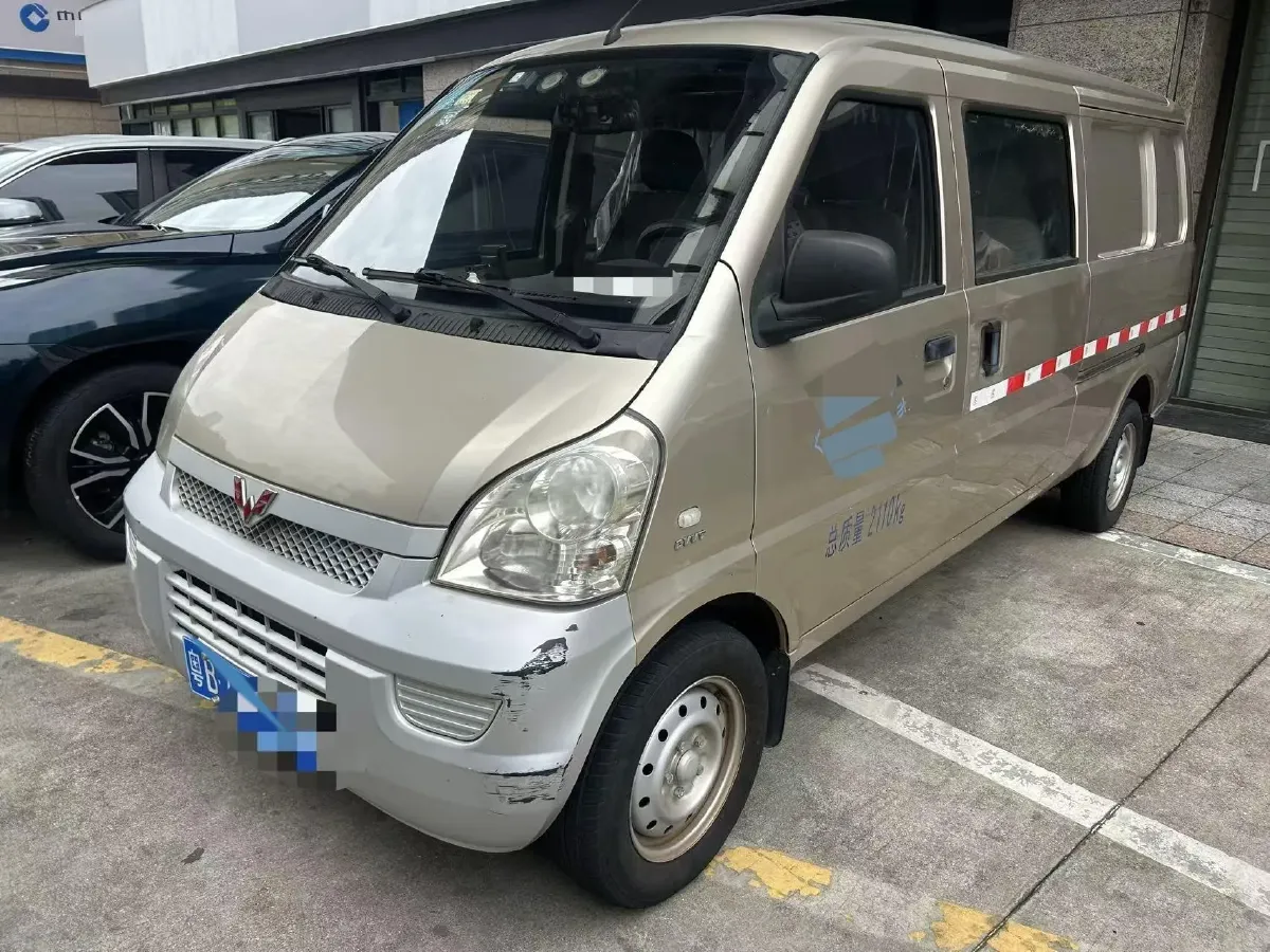 2012 WuLing RongGuang 1.5L 107HP L4 5MT,autocango,china used car exporter,china ev exporter,chinese used car exporter,chinese used ev exporter