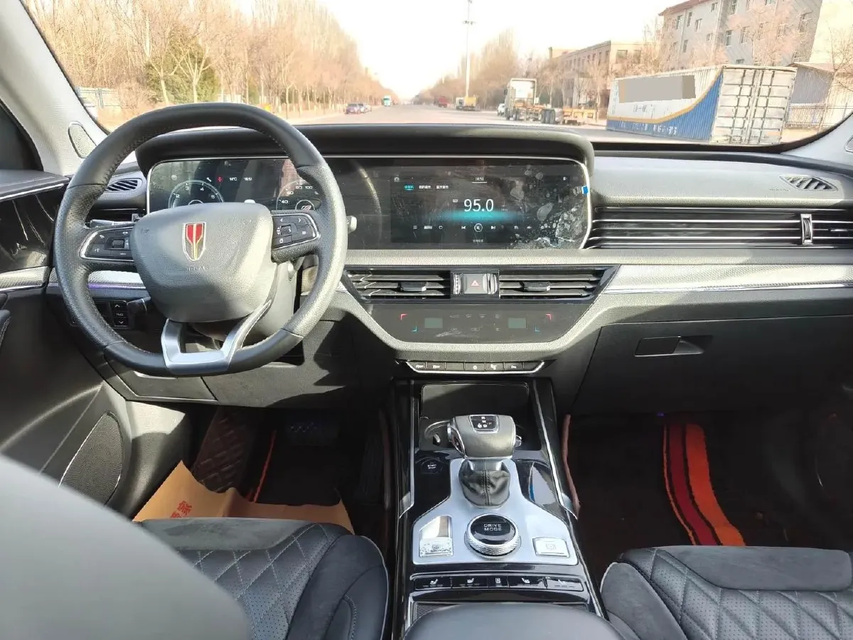 2022 HongQi HS5 2.0T 224HP L4 6AT,autocango,china used car exporter,china ev exporter,chinese used car exporter,chinese used ev exporter