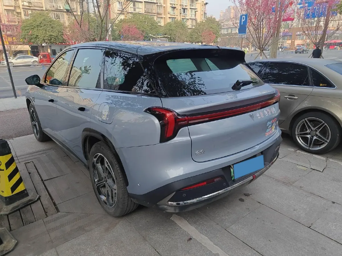 2024 Neta L 1.5L 91HP L4 REEV 40KWH,autocango,china used car exporter,china ev exporter,chinese used car exporter,chinese used ev exporter